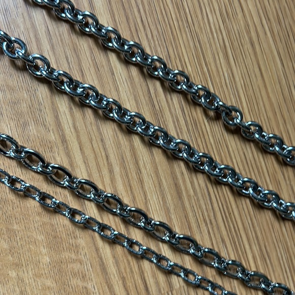 LS 5th style in the DIY collection of necklaces. 4 chains silver plated rhodium - Picture 10 of 14